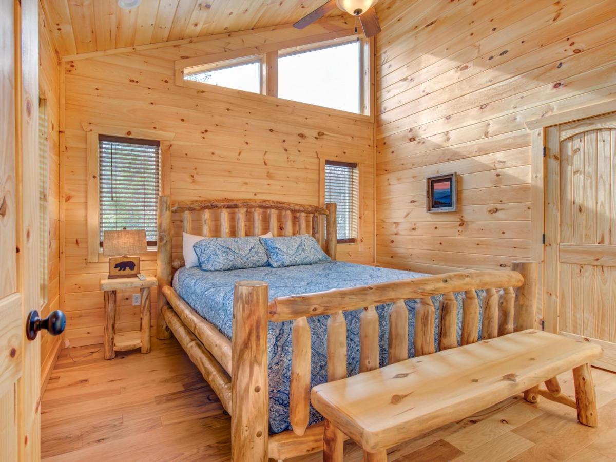 Gatlinburg Escape, 5 Bedrooms, Hot Tub, Arcade, Game Room, Sleeps 16 Exterior foto